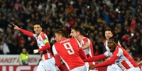 Σφραγίζει την πρόκριση ο Ερυθρός