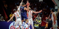 Τσεκάρουν το εισιτήριο στα ημιτελικά Σερβία και Ισπανία