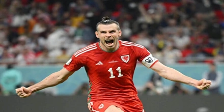 Ο ηγέτης Μπέιλ «ξαναχτυπά»